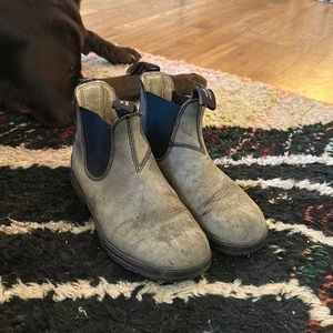 Blundstones